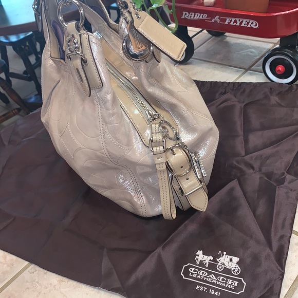 Coach Bag - Picture 7 of 15